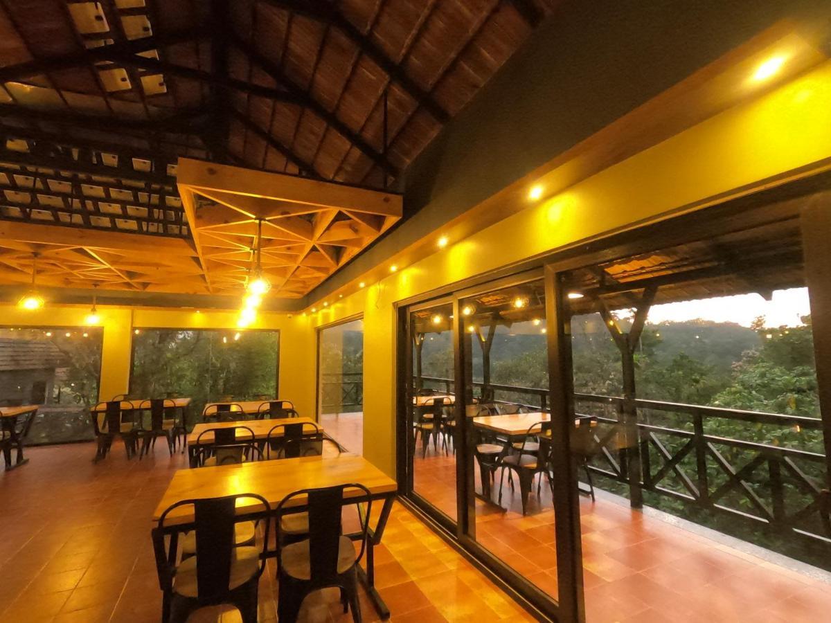 The Wild Trails Clarks Exotica , Munnar Hotel Exterior foto