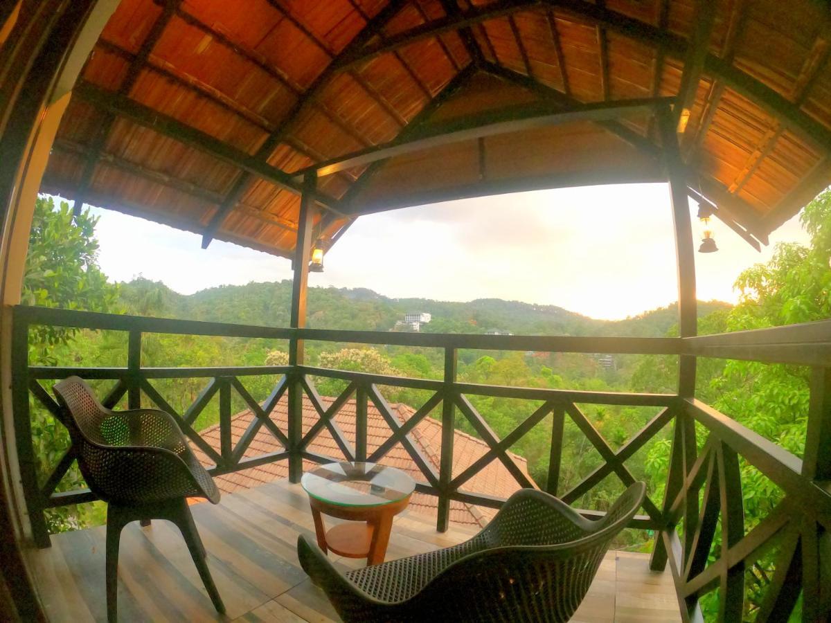 The Wild Trails Clarks Exotica , Munnar Hotel Exterior foto