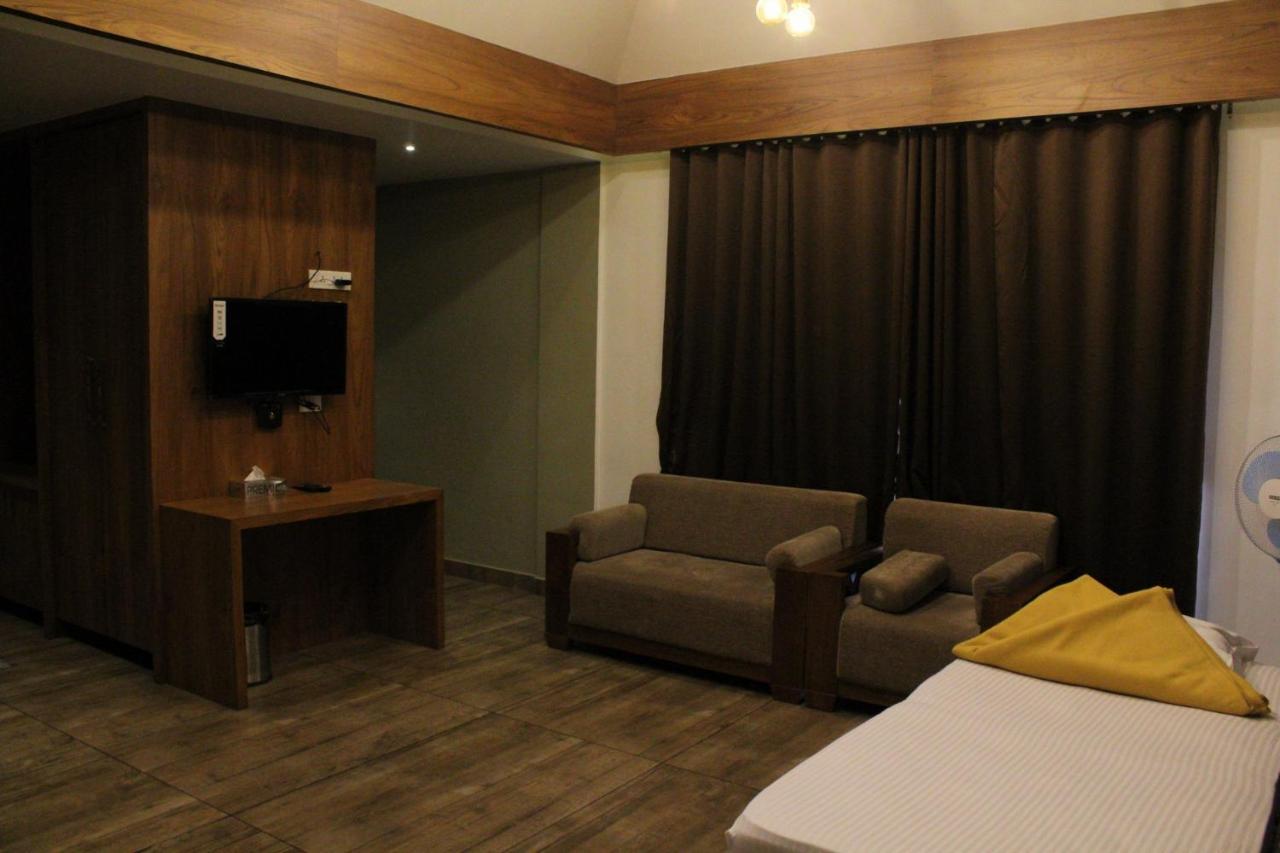 The Wild Trails Clarks Exotica , Munnar Hotel Exterior foto