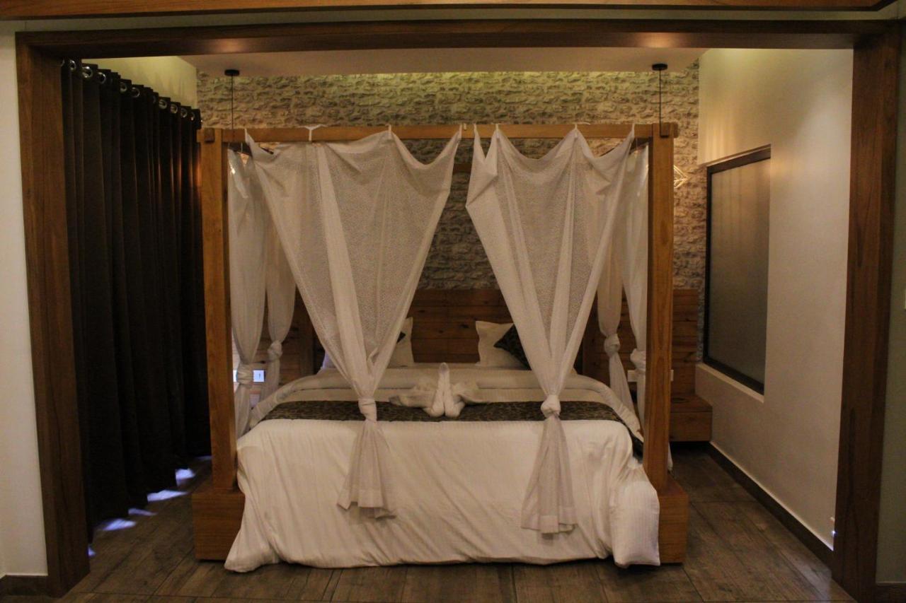 The Wild Trails Clarks Exotica , Munnar Hotel Exterior foto
